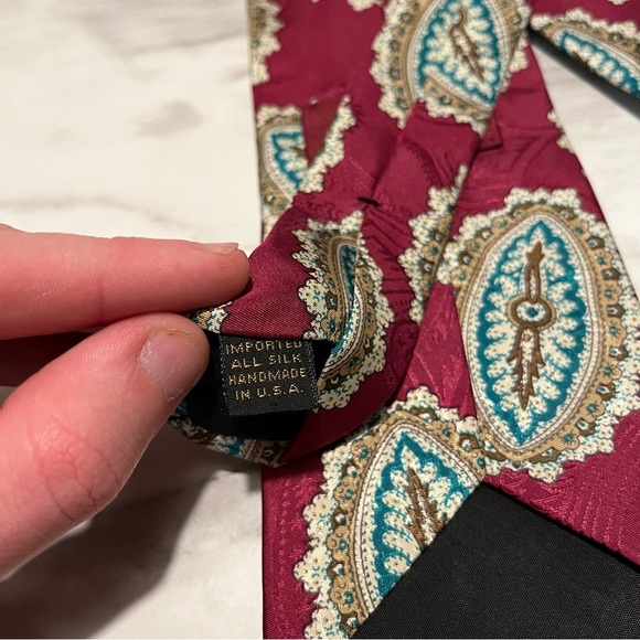 Vintage Nordstrom 100% Silk Medallion Tie - Picture 3 of 5